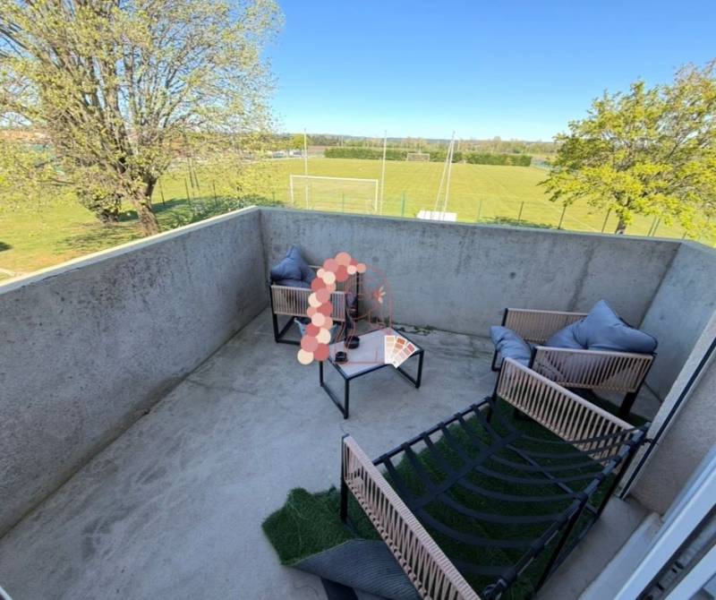 Avant / après : la transformation complète d’une terrasse en coin détente à Aubord proche de Nîmes